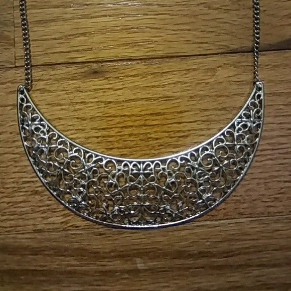 New Silver short adjustable statement necklace - Picture 3 of 4